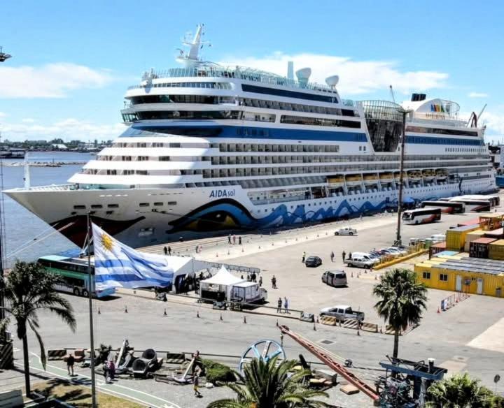 Port Hostel